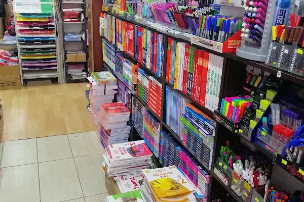 Bayraklı Tutkun Kırtasiye Kitabevi