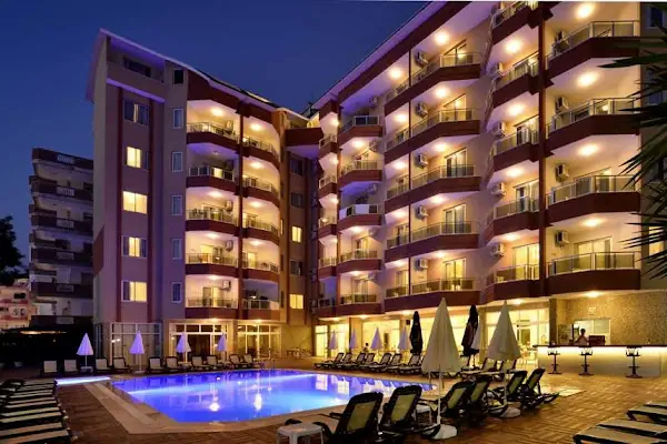 Dolphin Family Otel