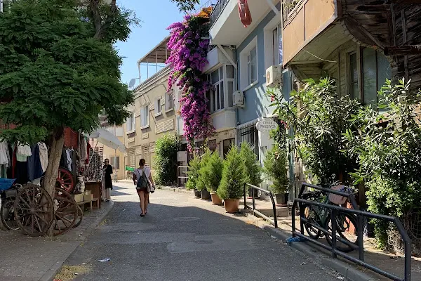Büyükada Maden Mahallesi Muhtarlığı