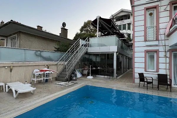 Kınalı Otel