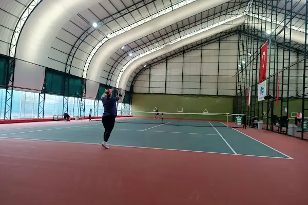 Yalova Tenis Kulübü Tesisleri
