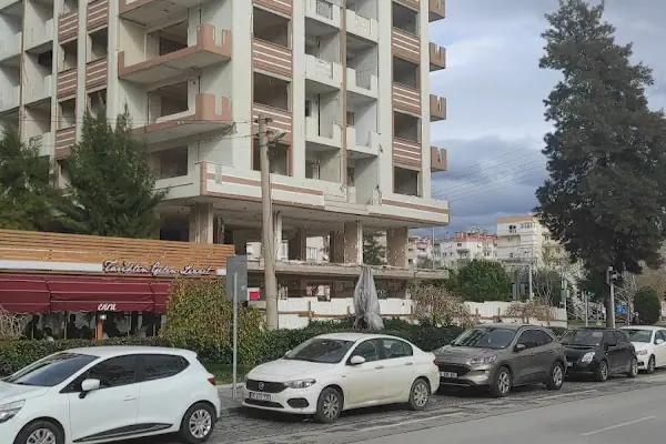 Bayraklı Havuz Düğün Salonu
