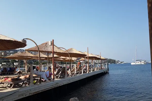 Cielo Beach Bistro Bar