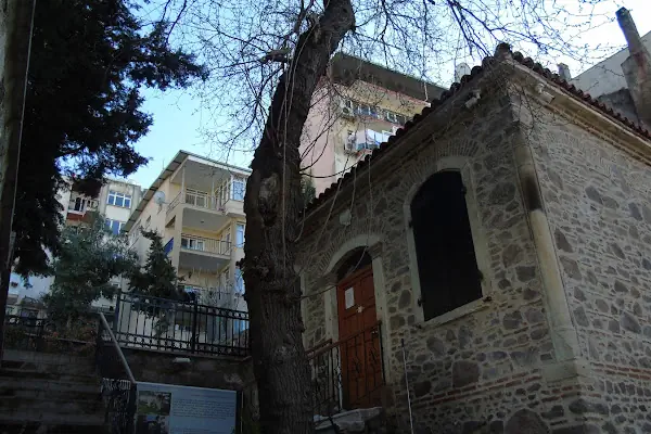 AYA PARESKEVİ (YANIK KİLİSE)