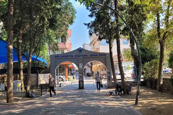 Vali Hüseyin Öğütçen Parkı