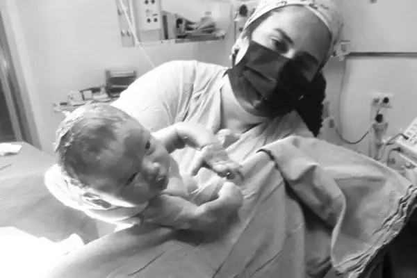 Op. Dr. Özge Özer, Kadın Hastalıkları Ve Doğum