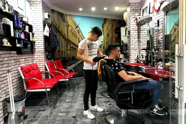 Gölcük Erkek Kuaför - Erkek Coiffeur de Yavuz
