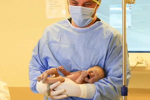 Op. Dr. Edis Kahraman, Kadın Hastalıkları Ve Doğum