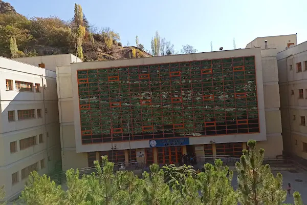 Katip Çelebi İlkokulu
