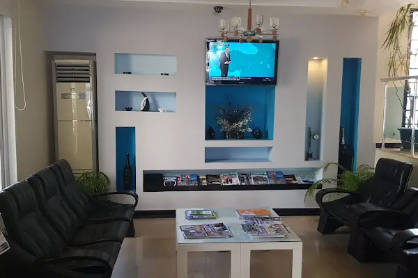 Özel Topaloğlu Ağız ve diş Polikliniği - Dentist
