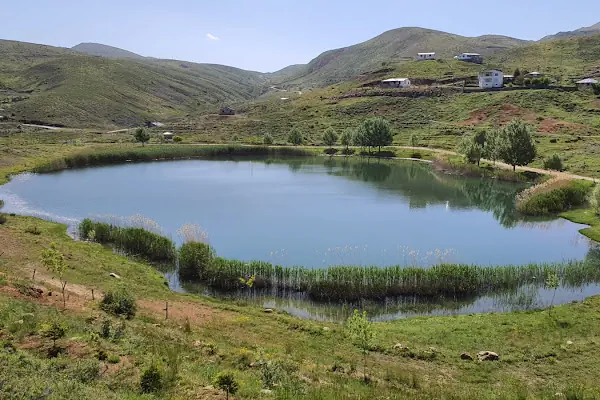 Eğri Göl