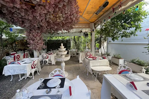 Secret Garden Restaurant Büyükada