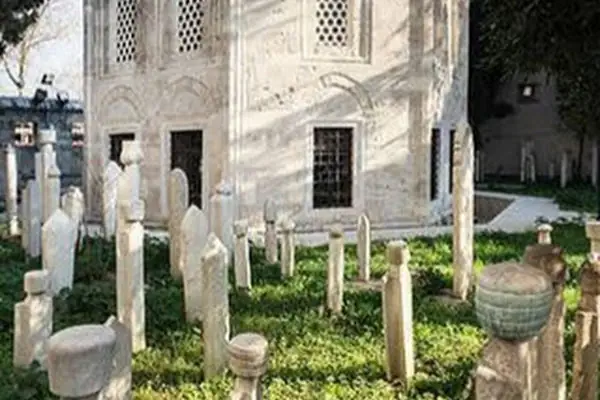 Kılıç Ali Paşa Türbesi