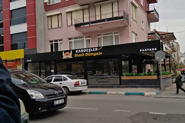 Kardeşler Simit Dünyası+plus