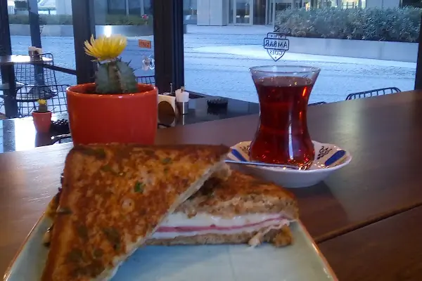 Ambar-Goes Cafe