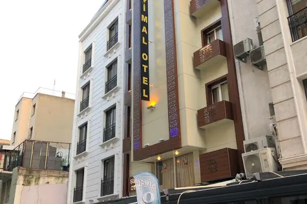 Astopia Hotel & Cafe