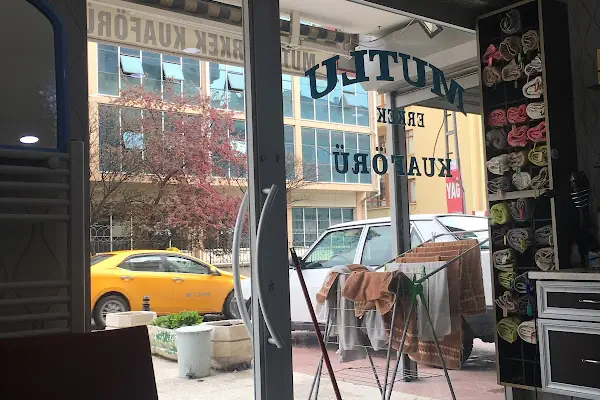 Mutlu Erkek Kuaförü