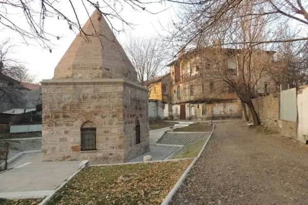 Yörük Dede Türbesi