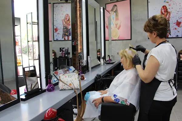 BAHAR BAYAN KUAFÖRÜ Hair&Nail Art