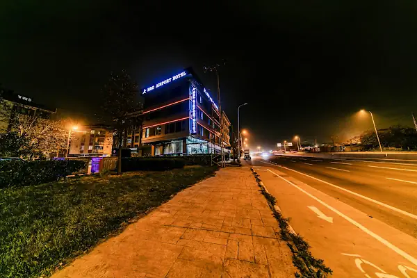 MED AİRPORT HOTEL