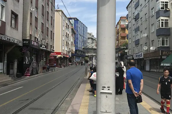 Yavuz Selim Tramvay Durağı