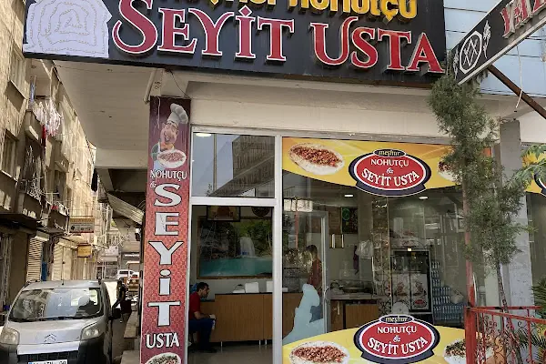 Nohutçu Seyit Usta ve oğlu kadir usta