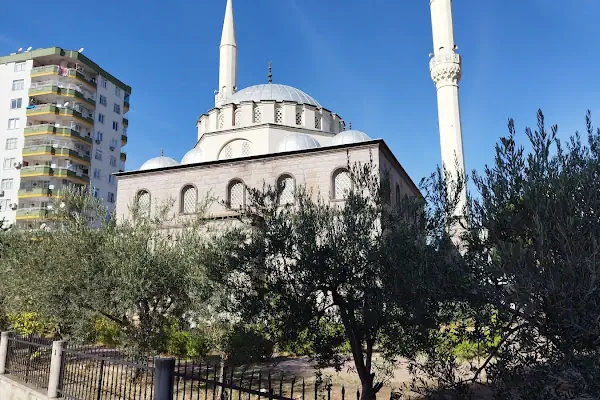 Nomanoğlu Camii