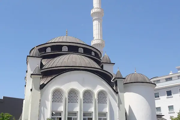 Hacı Arif Coşkun Ünal-şeerife Ünal Cami