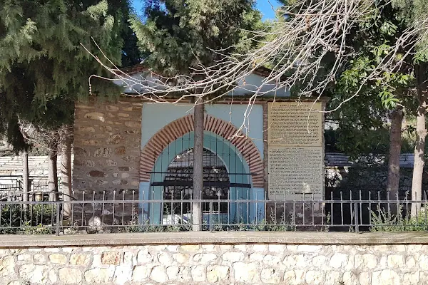 Eskici Dede Türbesi