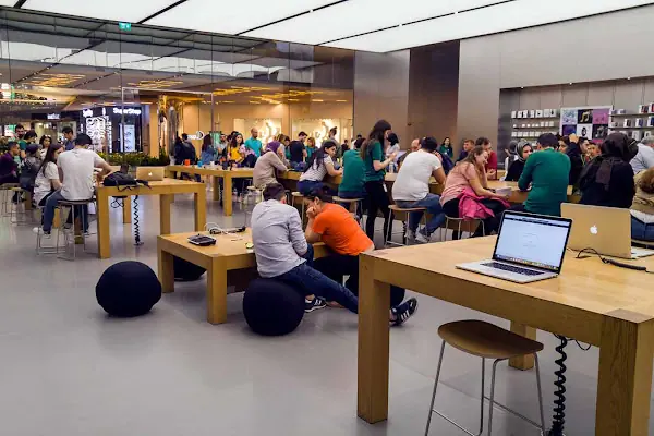 Apple Zorlu Center