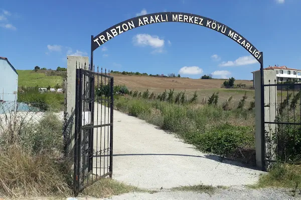Araklı Merkezköy mezarlığı