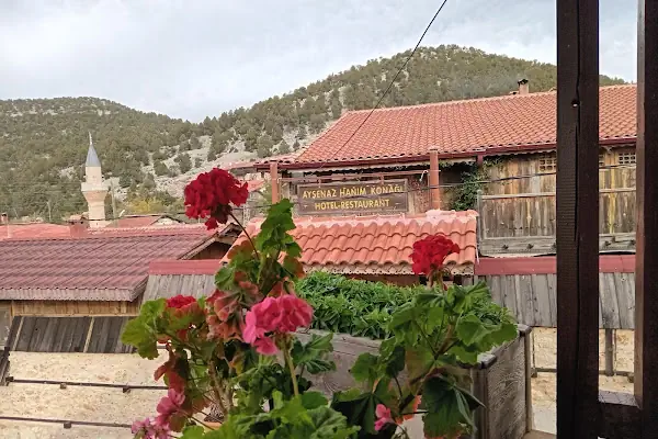 Ayşenaz Hanım Konağı