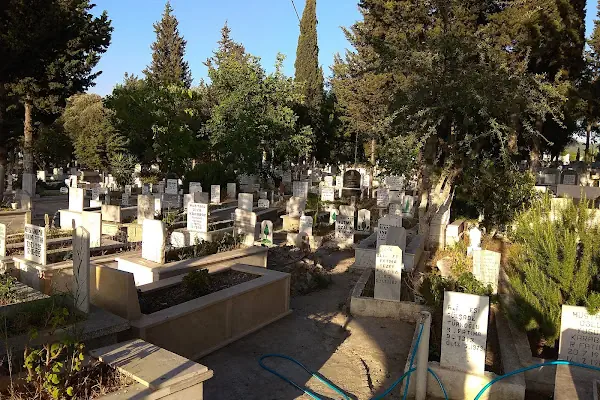 Karaburgaz Asri Mezarlık