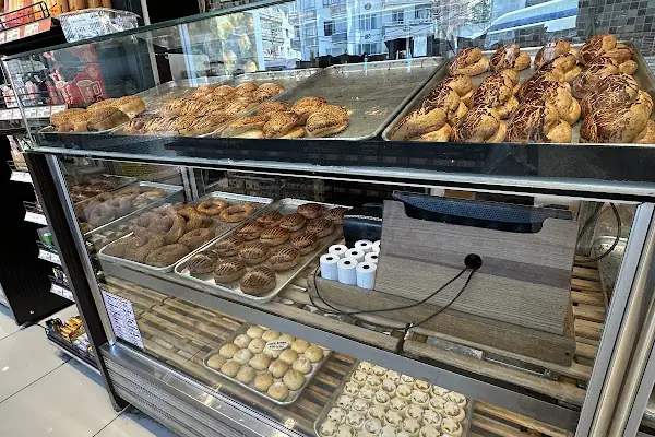 Arkadaş Ekmek Pastane Unlu Mamuller