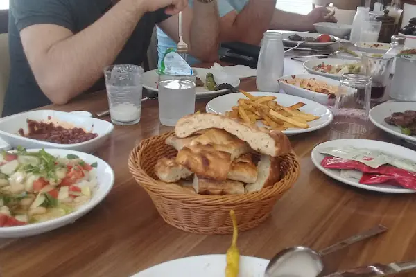 Etzade Döner Arnavutköy