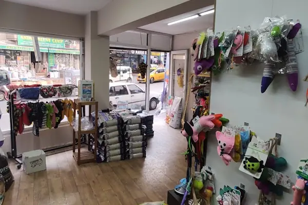 Macs Pet Shop