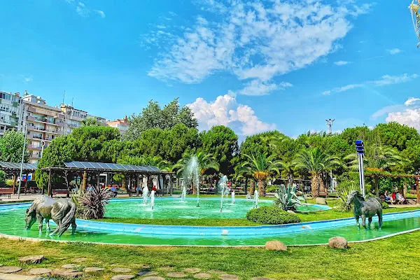 Karabağlar Belediyesi Uğur Mumcu Parkı