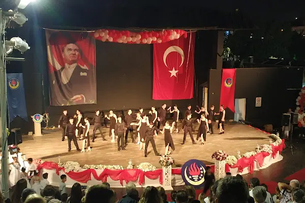 Aliağa Ulaş Bayam Açık Hava Tiyatrosu