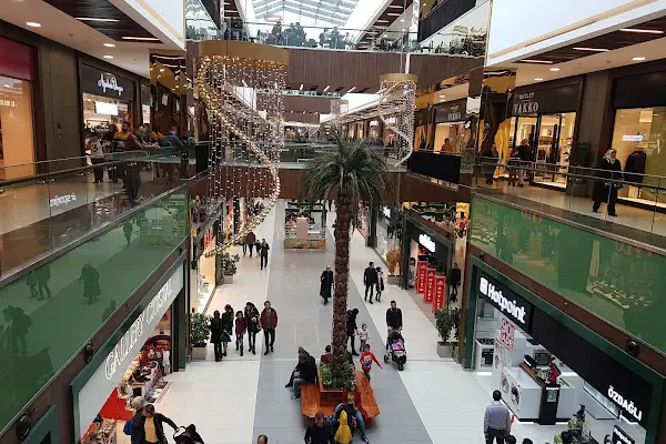 Novaland Outlet Alışveriş Merkezi