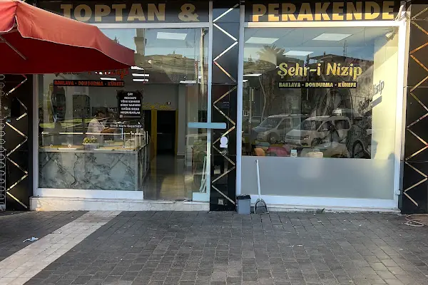 ŞEHRİ NİZİP BAKLAVA VE DONDURMA