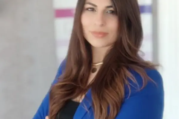 Psikolog Melek Demir