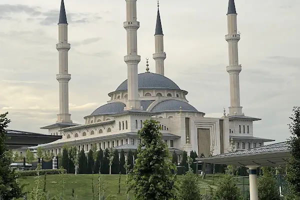 Beştepe Millet Camii