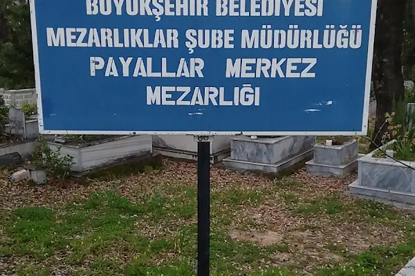 Payallar Merkez mezarlığı