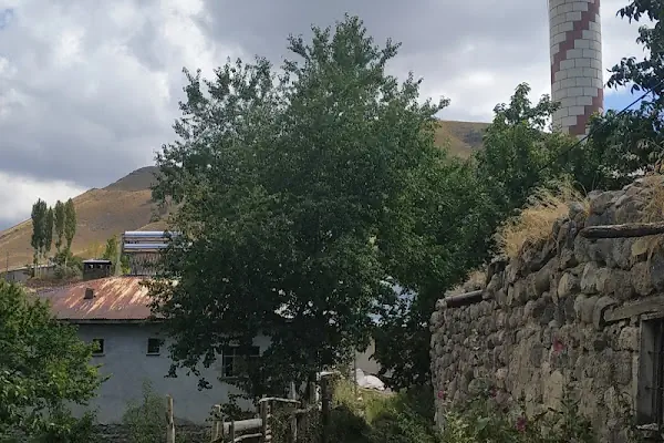 Akçakale Köyü Cami