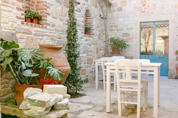 Yenifoça Sim Otel