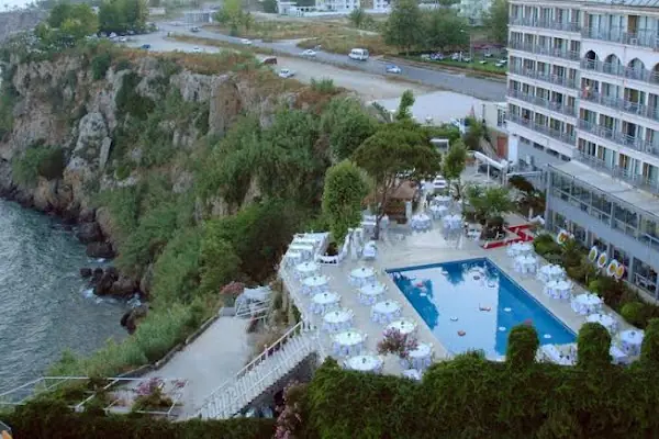 Lara Hotel