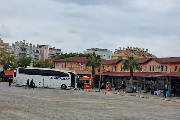Otobüs Durağı