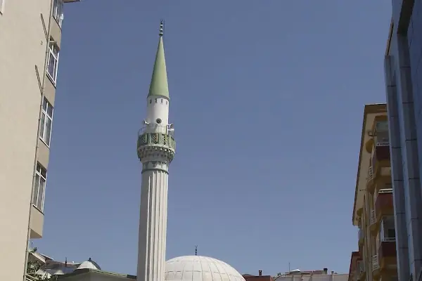 SELÇUKLAR CAMİİ