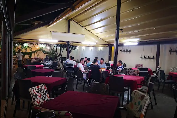 Neffis Garden Cafe