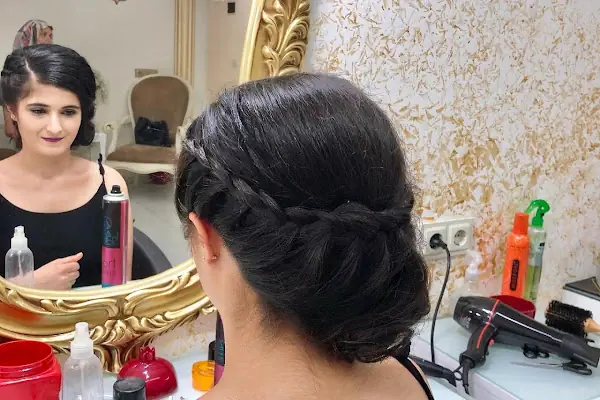 Saraylı kuaför